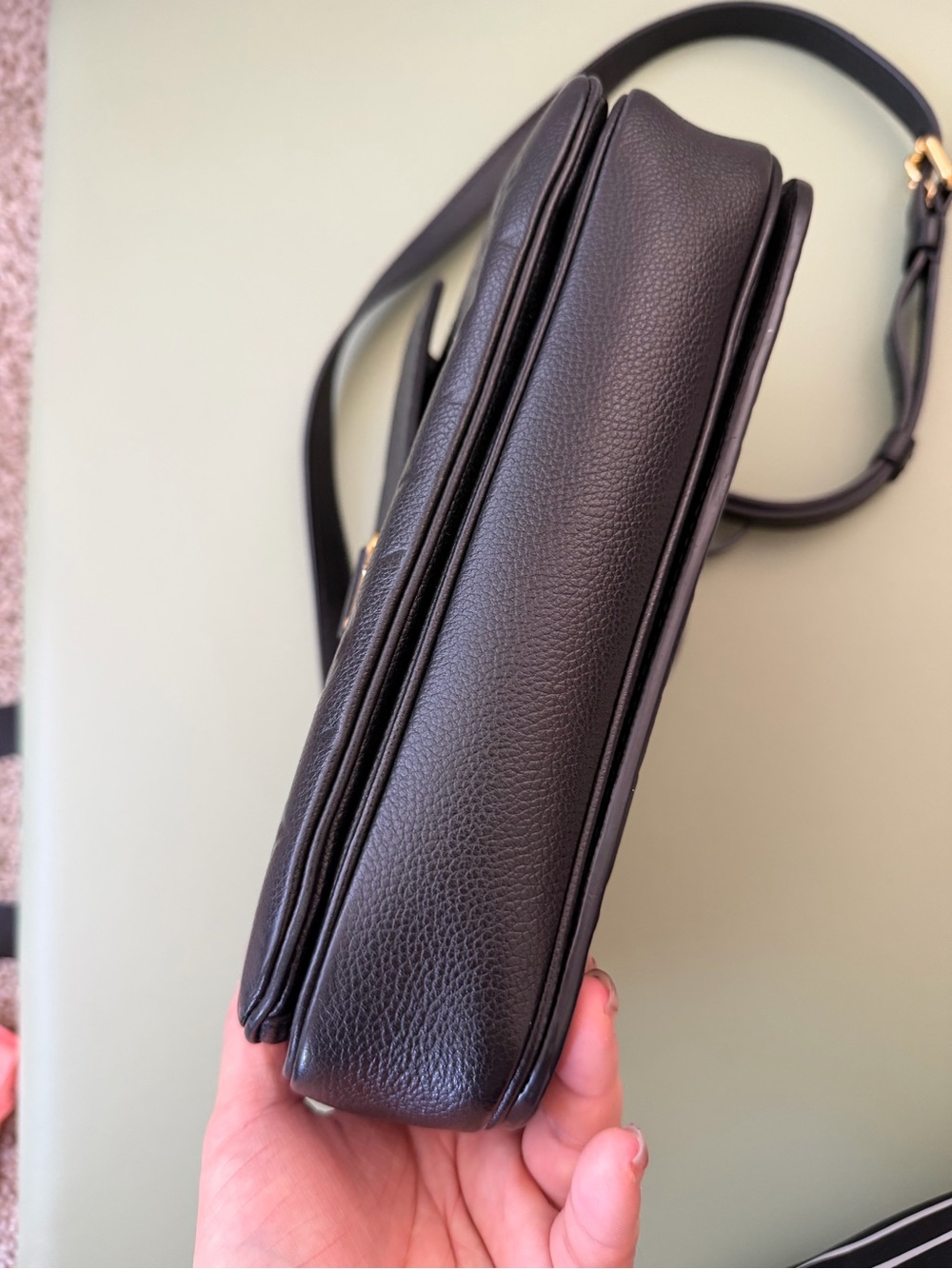 Louis Vuitton Noir Pochette Metis Monogram Empreinte Crossbody Gold Hardware - Picture 10 of 10